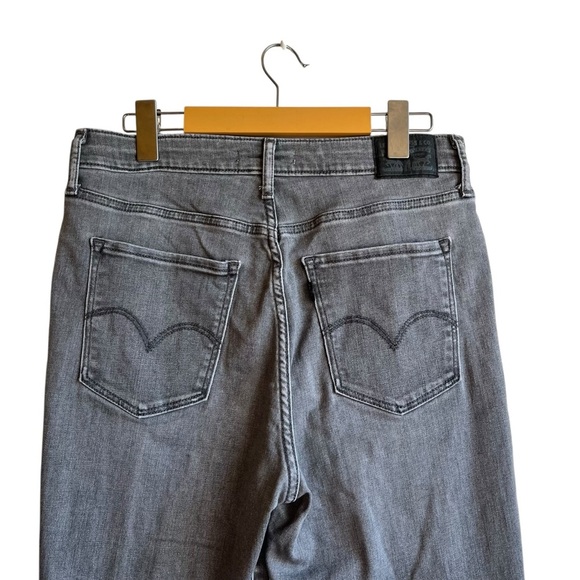 Levi’s 721 High Rise Skinny Grey Granite Jeans Size 31 Hemmed - Picture 7 of 15